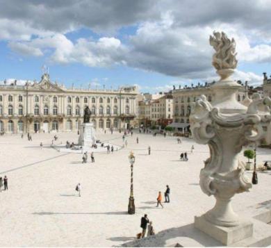 Hotel Le Stanislas Nancy Esterno foto